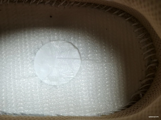 Enflame 700 GW0297 Yeezy Boost Amber Adidas 1204